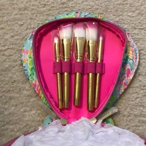 Lilly Pulitzer Shell Brushes & Case
